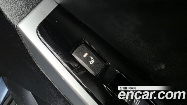 KG Mobility (SsangYong) Korando C 2.0 CVT 2WD Deluxe 2014 — фото 17