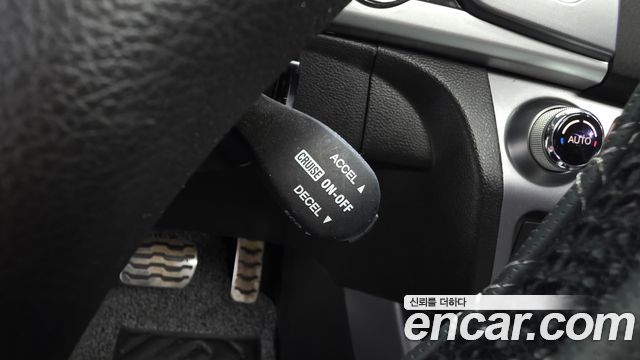 KG Mobility (SsangYong) Korando C 2.0 CVT 2WD Deluxe 2014 — фото 30