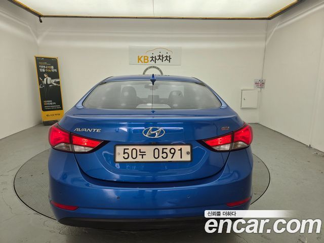 Hyundai Avante 1.6 GDi Smart Standard 2016 — фото 4