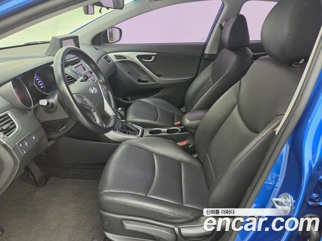 Hyundai Avante 1.6 GDi Smart Standard 2016 — фото 10
