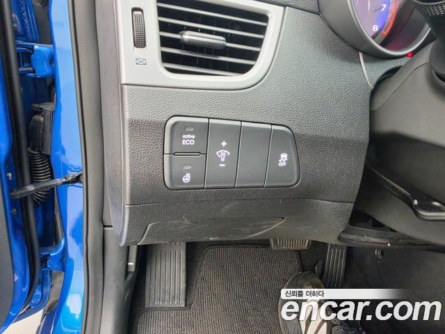 Hyundai Avante 1.6 GDi Smart Standard 2016 — фото 19