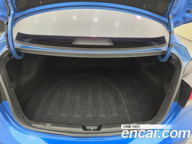 Hyundai Avante 1.6 GDi Smart Standard 2016 — фото 23