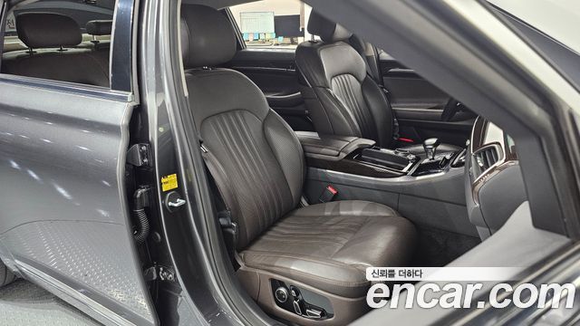 Genesis EQ900 3.3 T-GDI AWD Premiun Luxury 2018 — фото 12