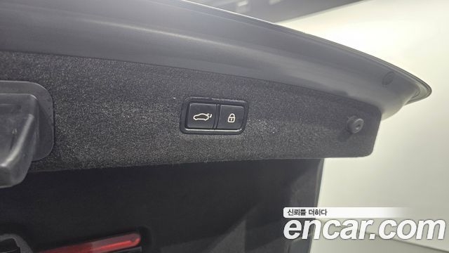 Genesis EQ900 3.3 T-GDI AWD Premiun Luxury 2018 — фото 20