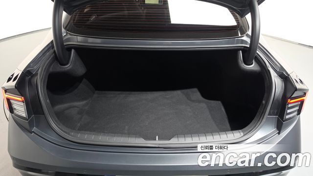 Hyundai Sonata The Edge (DN8) 1.6 Turbo Exclusive 2024 — фото 17