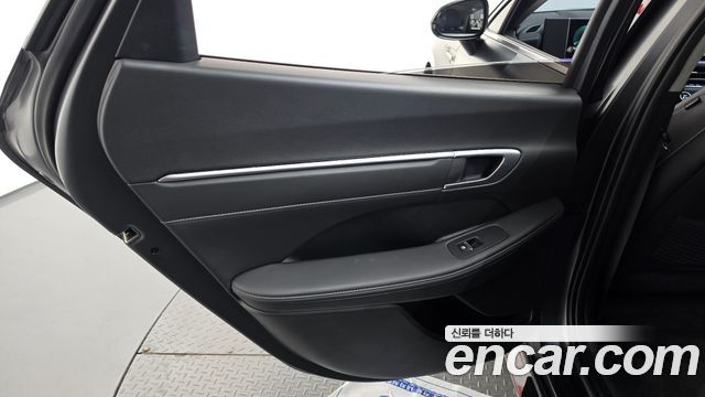 Hyundai Sonata The Edge (DN8) 1.6 Turbo Exclusive 2024 — фото 25