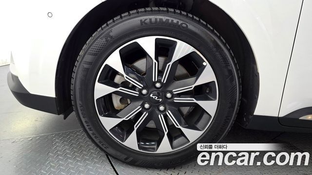 Kia Carnival (IV) Diesel 9-Seater Signature 2023 — фото 5
