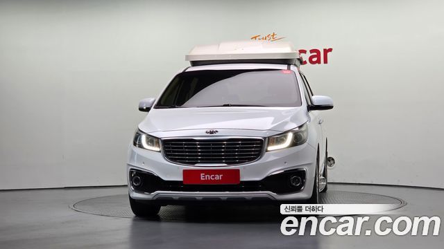 Kia Carnival 9-seater Prestige 2017 — фото 3