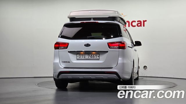 Kia Carnival 9-seater Prestige 2017 — фото 4