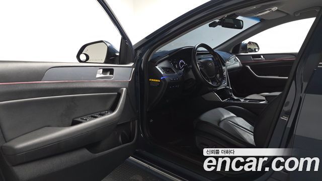 Hyundai Sonata Hybrid (LF) 2.0 HEV Modern 2016 — фото 10