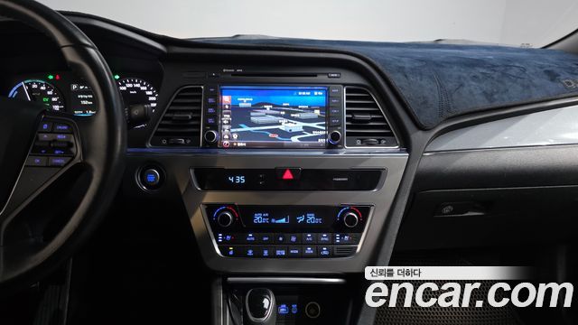 Hyundai Sonata Hybrid (LF) 2.0 HEV Modern 2016 — фото 14
