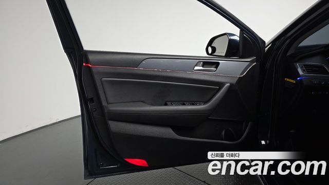 Hyundai Sonata Hybrid (LF) 2.0 HEV Modern 2016 — фото 24
