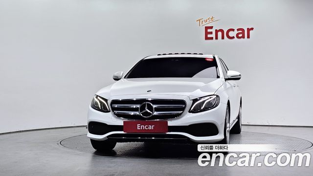 Mercedes-Benz E-Class (W213) E200 Avantgarde 2018 — фото 3