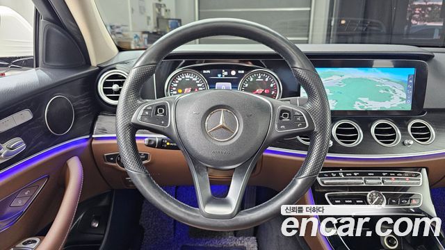 Mercedes-Benz E-Class (W213) E200 Avantgarde 2018 — фото 13