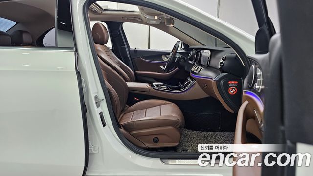 Mercedes-Benz E-Class (W213) E200 Avantgarde 2018 — фото 26