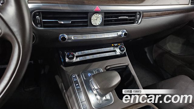 Genesis G90 5.0 AWD Prestige 2021 — фото 9