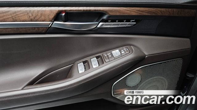 Genesis G90 5.0 AWD Prestige 2021 — фото 14