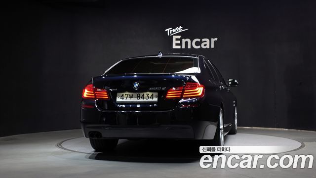 BMW 5 Series (F10) 530d xDrive M Aero Dynamic 2015 — фото 4