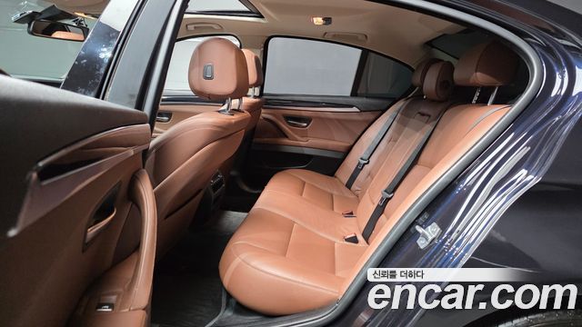 BMW 5 Series (F10) 530d xDrive M Aero Dynamic 2015 — фото 16