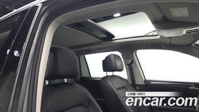 Volkswagen Tiguan (II) 2.0 TDI 4Motion Prestige 2023 — фото 17