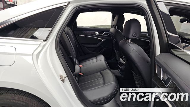 Audi A6 (C8) 45 TFSI Quattro Premium 2020 — фото 12