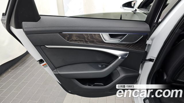 Audi A6 (C8) 45 TFSI Quattro Premium 2020 — фото 25