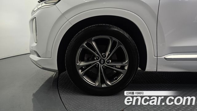 Hyundai Santa Fe (TM) Diesel 2.2 4WD Inspiration 2019 — фото 5