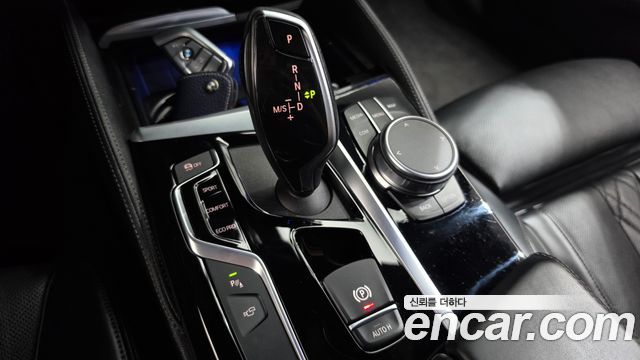 BMW 5 Series (G30) 530i xDrive M Sport Package Plus 2019 — фото 9