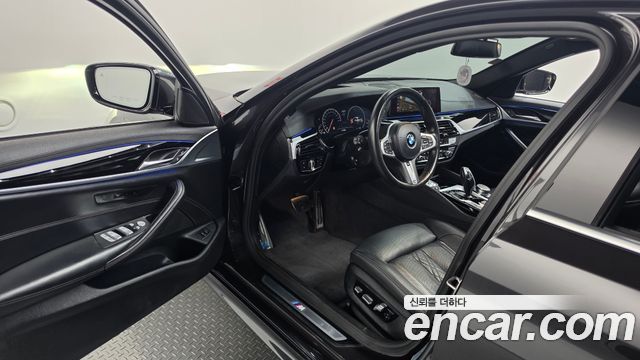 BMW 5 Series (G30) 530i xDrive M Sport Package Plus 2019 — фото 10