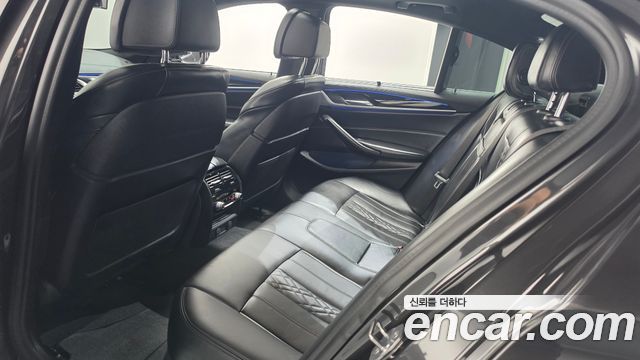 BMW 5 Series (G30) 530i xDrive M Sport Package Plus 2019 — фото 11