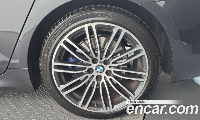 BMW 5 Series (G30) 530i xDrive M Sport Package Plus 2019 — фото 21