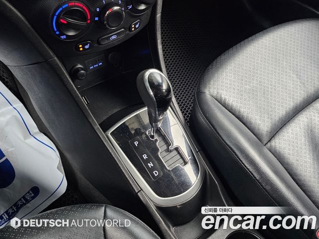 Hyundai Accent (New) 1.4 VVT Premium 2012 — фото 9
