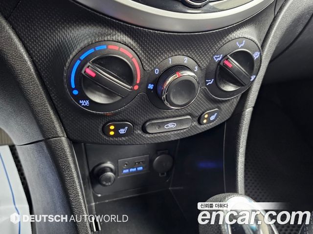 Hyundai Accent (New) 1.4 VVT Premium 2012 — фото 21