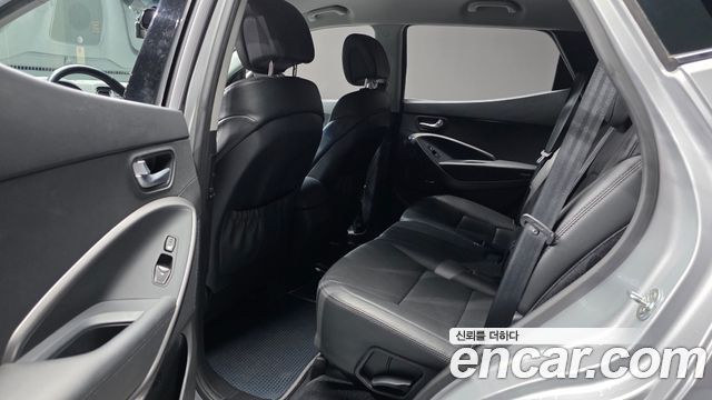 Hyundai Santa Fe (DM) Diesel(e-VGT) 2.0 2WD Premium 2013 — фото 12