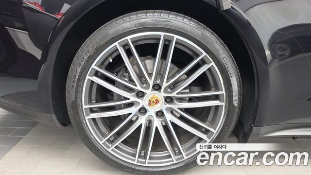 Porsche Panamera (971) 3.0 AWD 2018 — фото 5