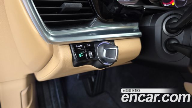 Porsche Panamera (971) 3.0 AWD 2018 — фото 31