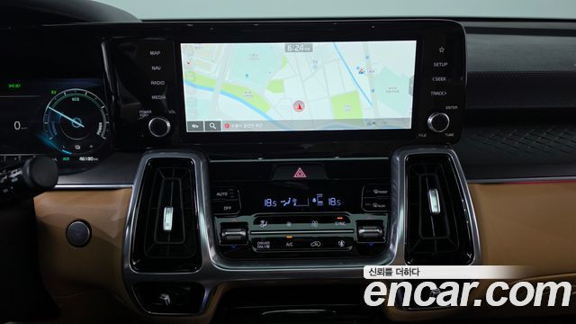 Kia Sorento (IV) HEV 1.6 2WD Gravity 2023 — фото 12