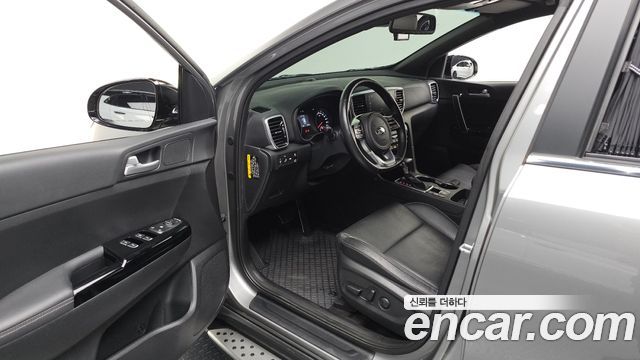 Kia Sportage The Bold Diesel 2.0 4WD Signature 2020 — фото 10