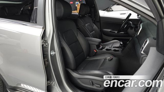 Kia Sportage The Bold Diesel 2.0 4WD Signature 2020 — фото 26