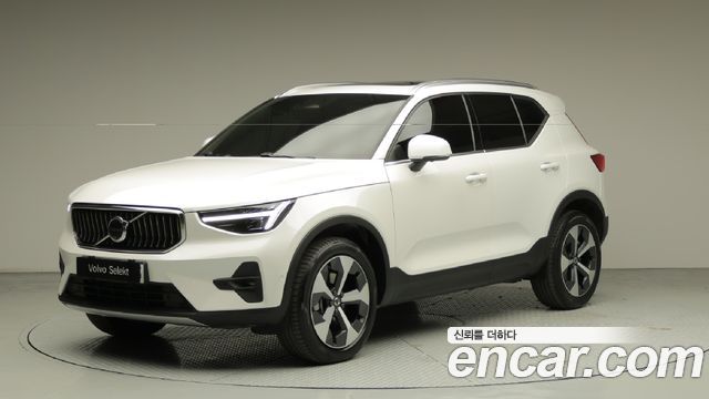 Volvo XC40 B4 Ultimate Bright 2025 — фото 1