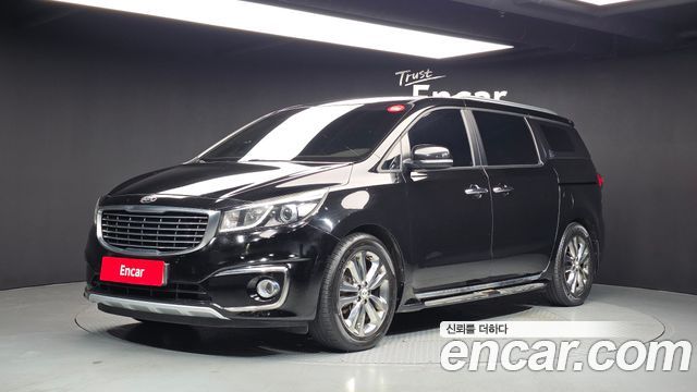 Kia Carnival 9-seater Prestige 2016 — фото 1