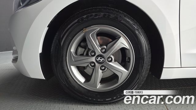 Hyundai Avante (AD) 1.6 GDI Smart 2016 — фото 5