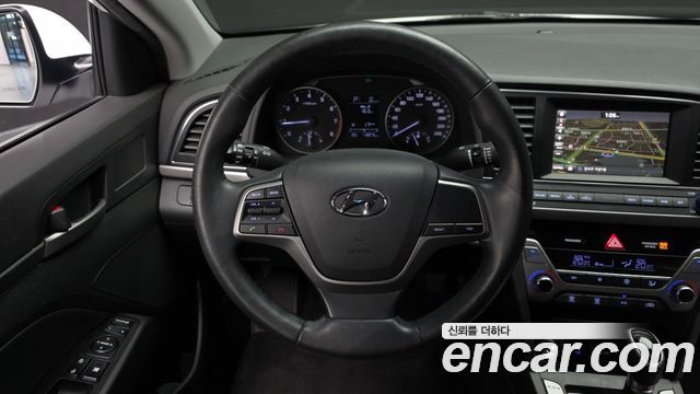 Hyundai Avante (AD) 1.6 GDI Smart 2016 — фото 13