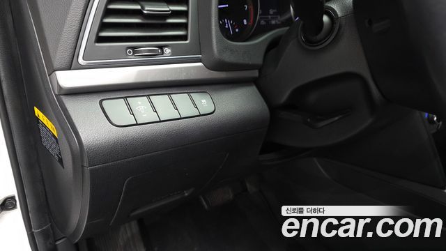 Hyundai Avante (AD) 1.6 GDI Smart 2016 — фото 17