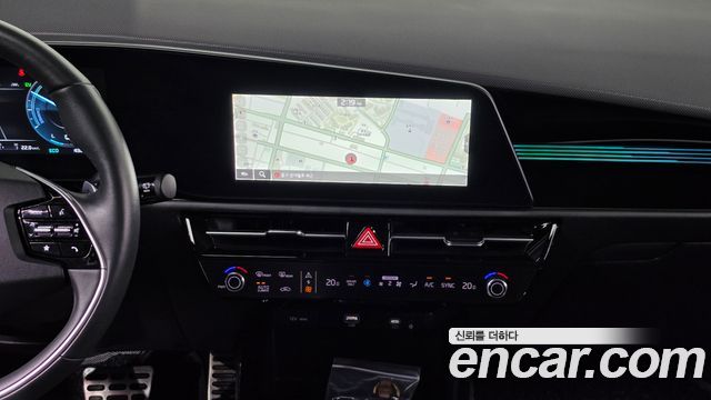 Kia Niro Signature 2023 — фото 15