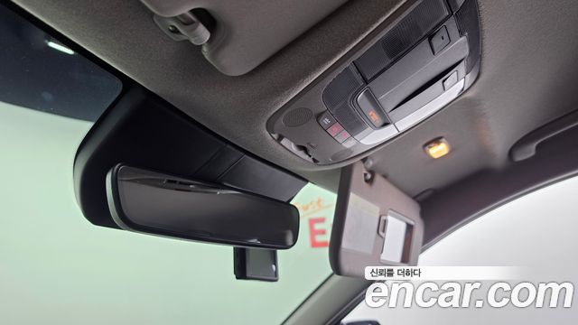 Kia Niro Signature 2023 — фото 33