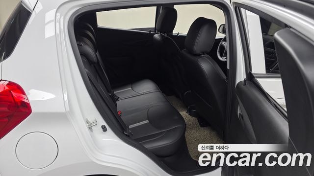 Chevrolet Spark LT 2022 — фото 12