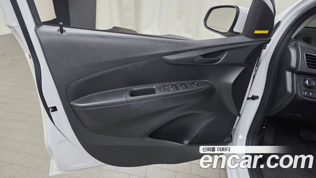 Chevrolet Spark LT 2022 — фото 24