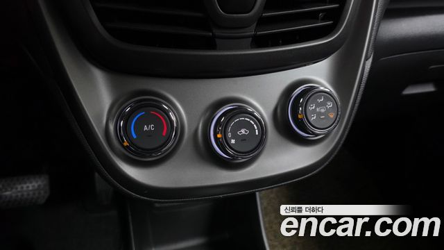 Chevrolet Spark LT 2022 — фото 28