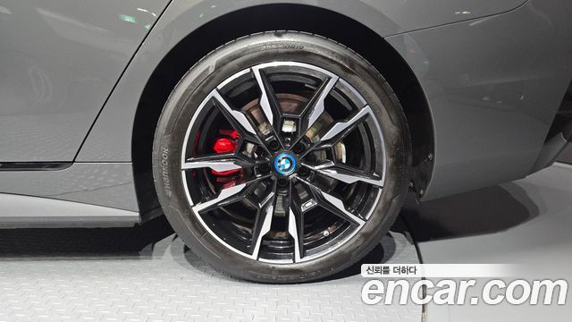 BMW i4 M50 Pro 2024 — фото 21